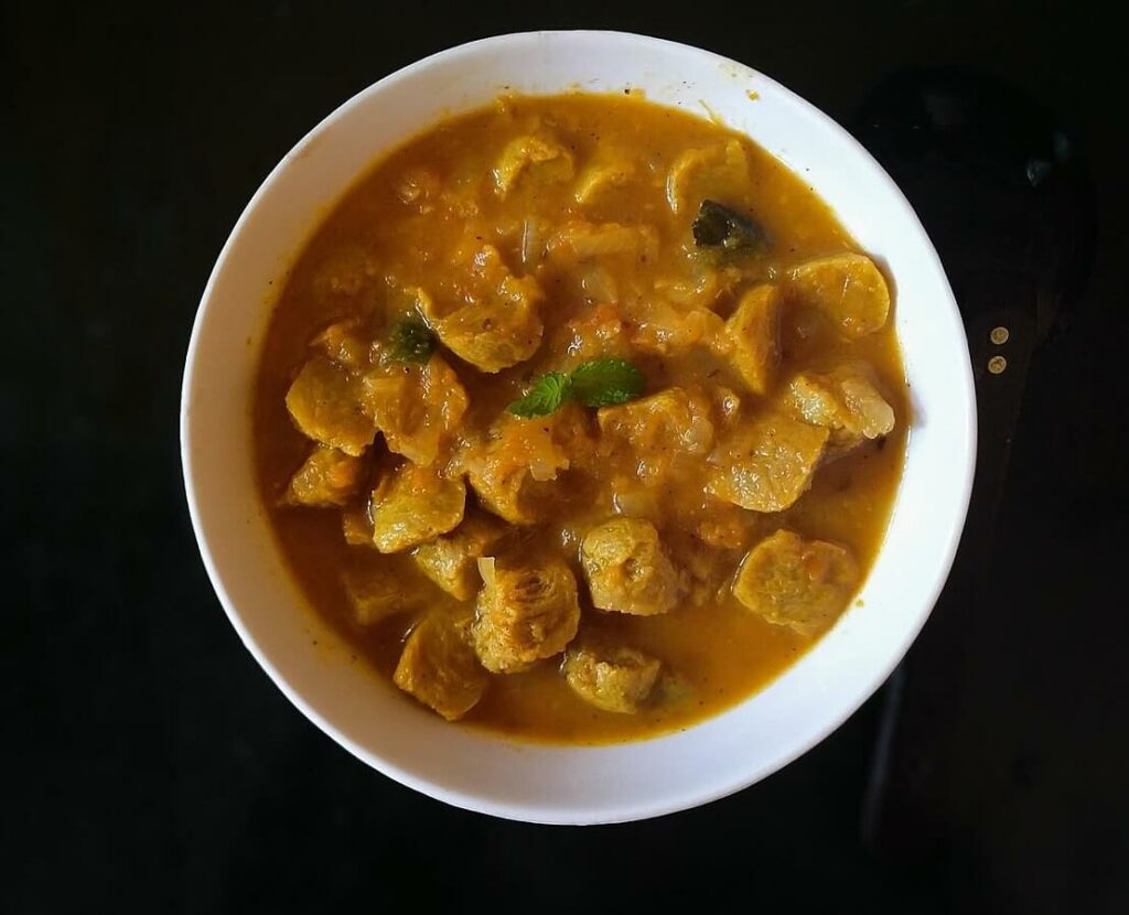 Soya Chunks Curry 